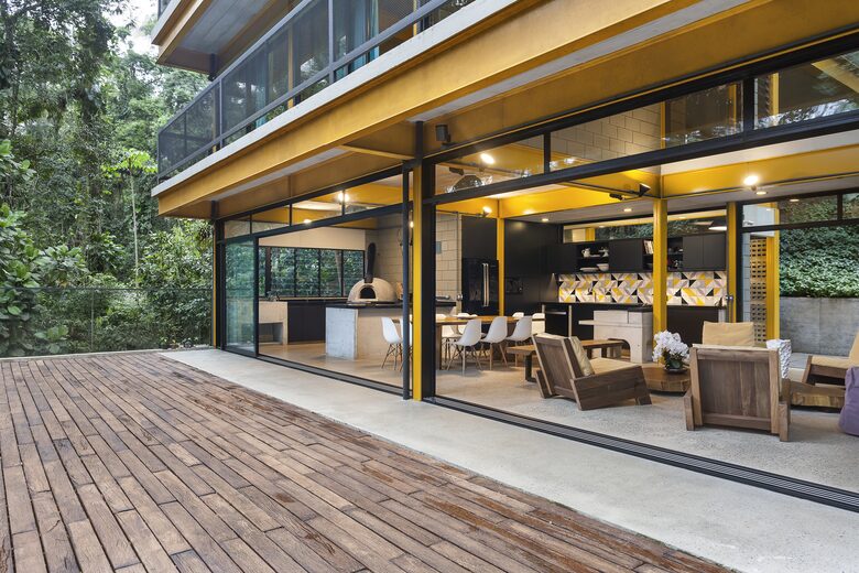 Sloth House - Guarujá, Brazil