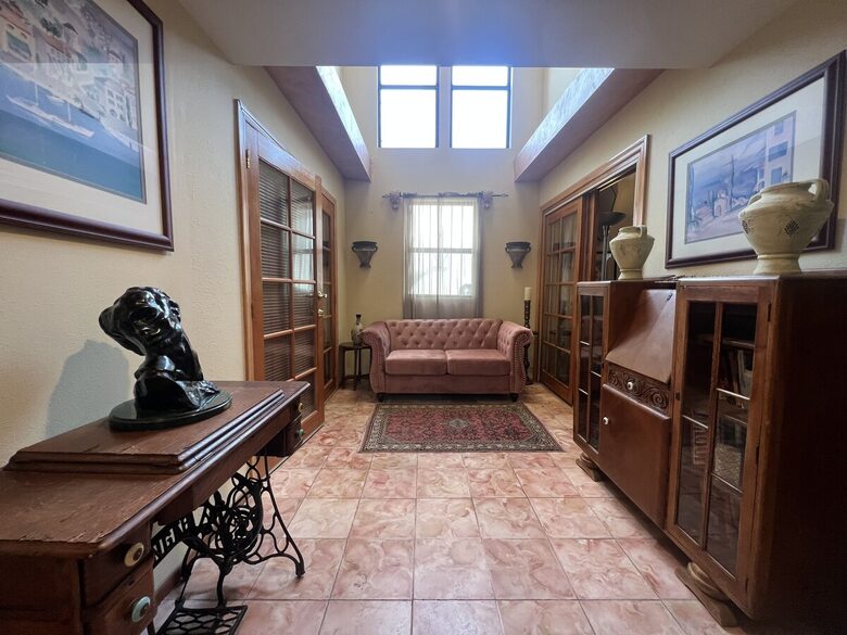 Downstairs Seating area in Hall