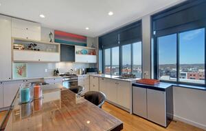 Highrise Downtown Modern Getaway - Asbury Park, New Jersey