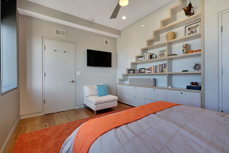 Highrise Downtown Modern Getaway - Asbury Park, New Jersey