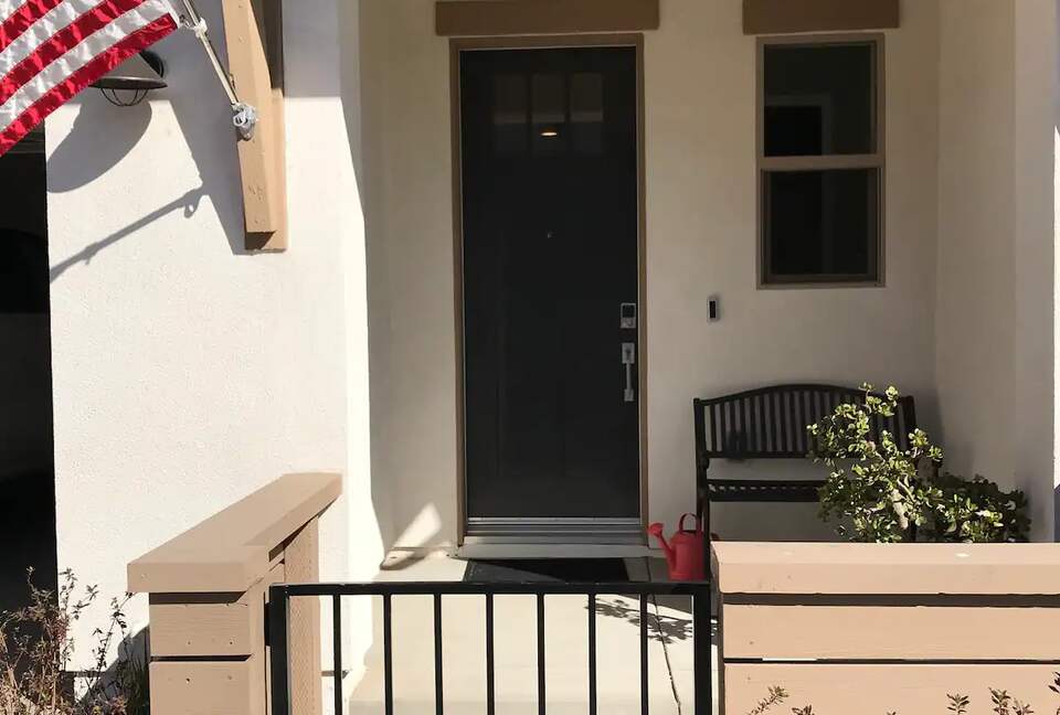 Quiet Villa Minutes from the Beach - Carpinteria, California