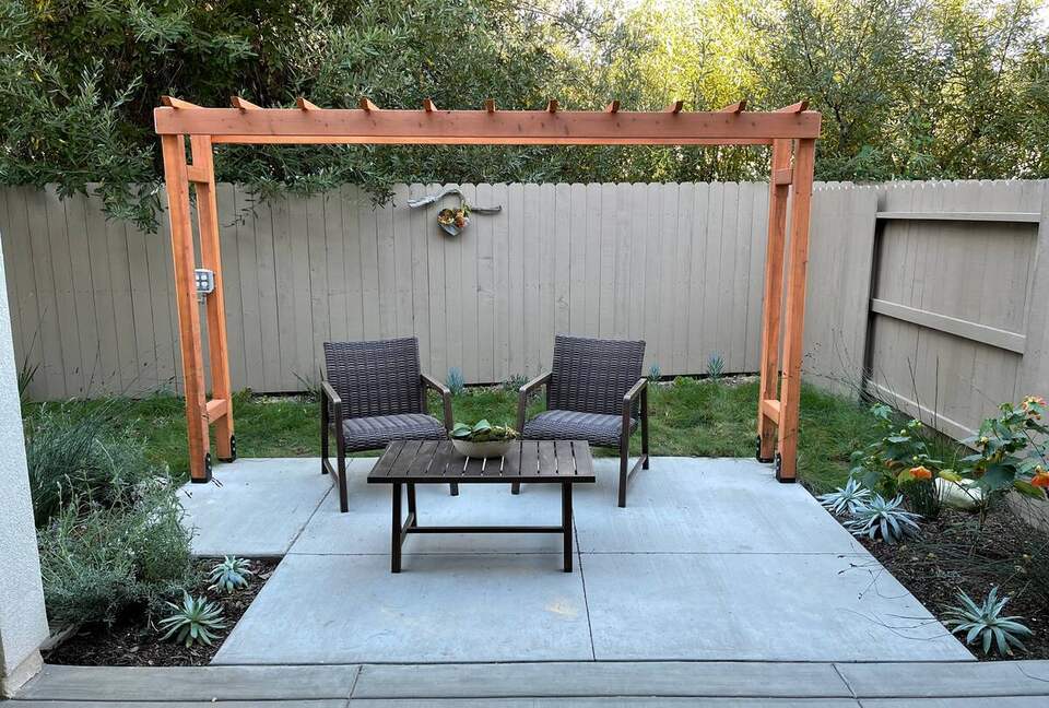 Quiet Villa Minutes from the Beach - Carpinteria, California