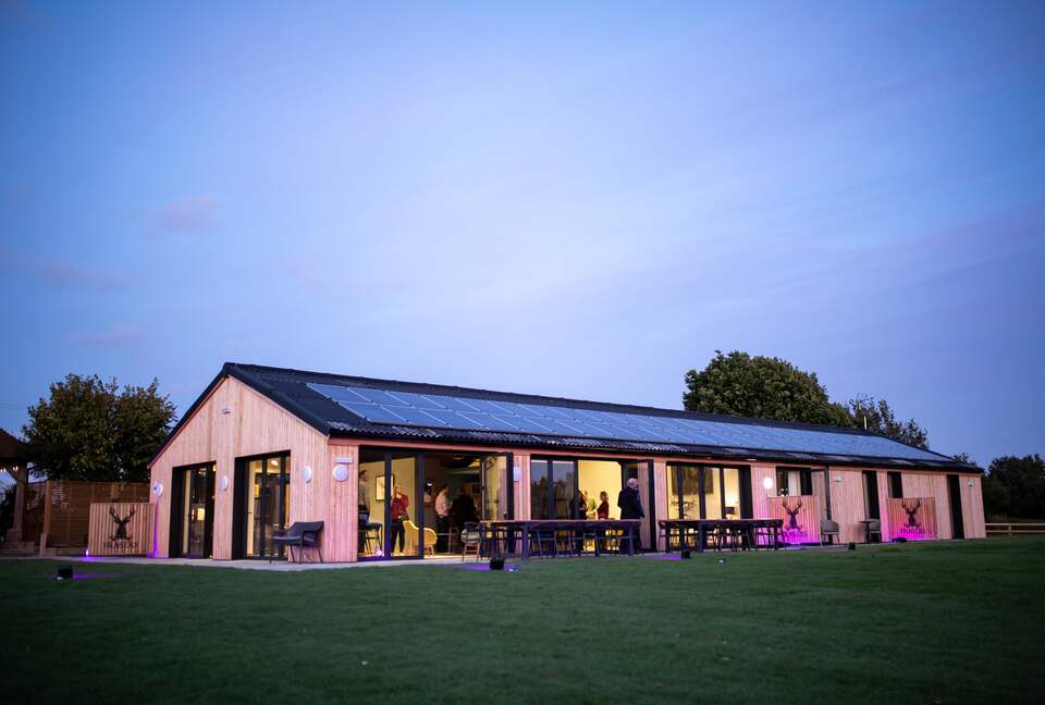 Stags Barn - Ashford, United Kingdom