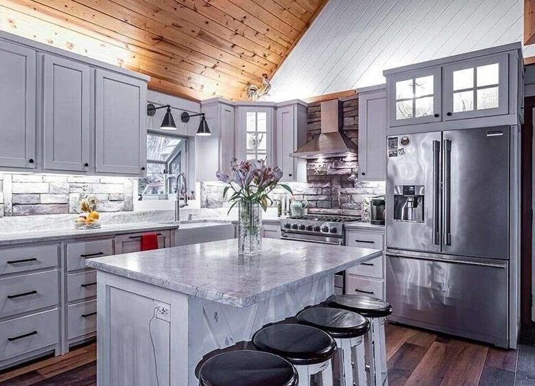 Stunning Lakeside Retreat - Morganton, Georgia