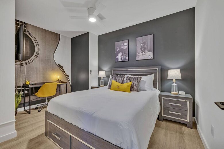 Nashville Luxury Apartment - Nashville, Tennessee