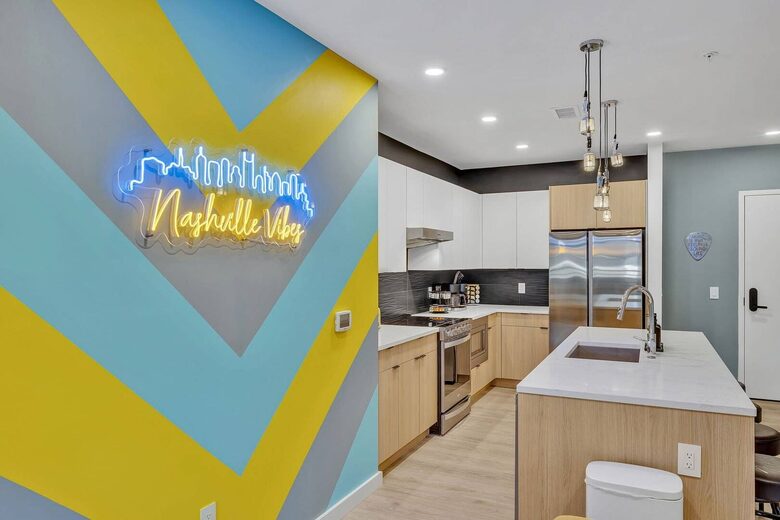 Nashville Luxury Apartment - Nashville, Tennessee