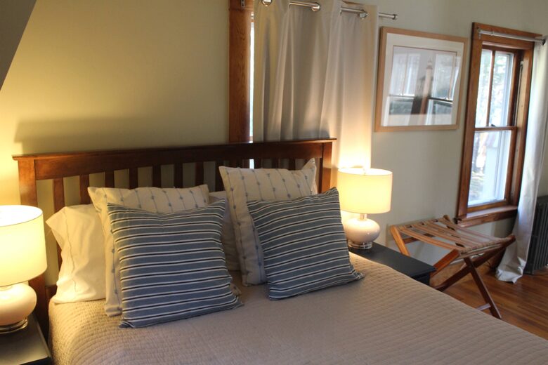 Modern Cottage on a Wooded Lot with Beach Access - New Harbor, Maine