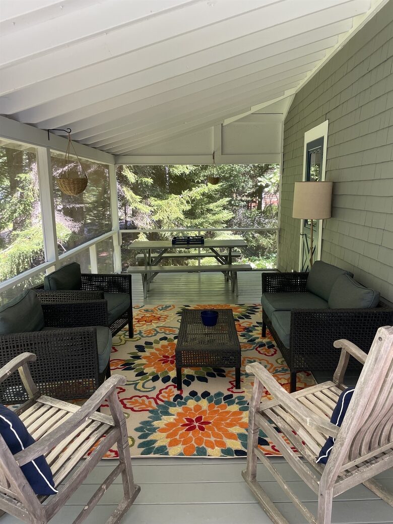 Modern Cottage on a Wooded Lot with Beach Access - New Harbor, Maine