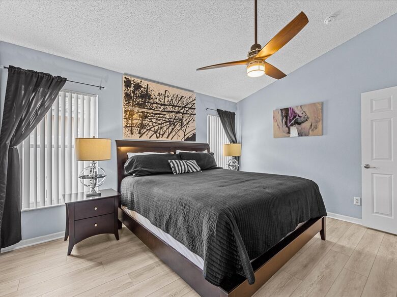 Bow Creek Retreat - Kissimmee, Florida