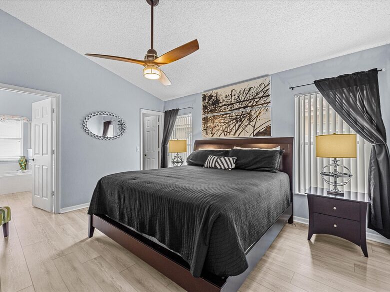 Bow Creek Retreat - Kissimmee, Florida