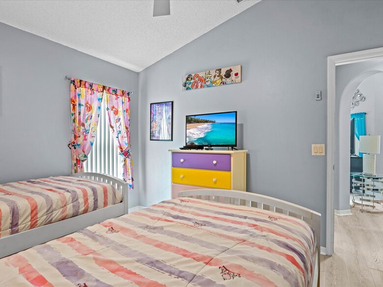 Bow Creek Retreat - Kissimmee, Florida