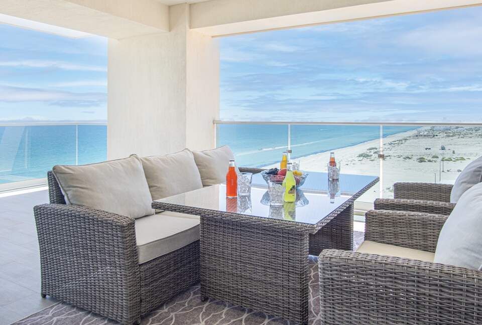Beachfront Bliss: Encántame Towers - Playa Encanto, Mexico