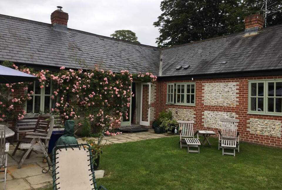 4 Bed Country Home - Amport, Andover, United Kingdom