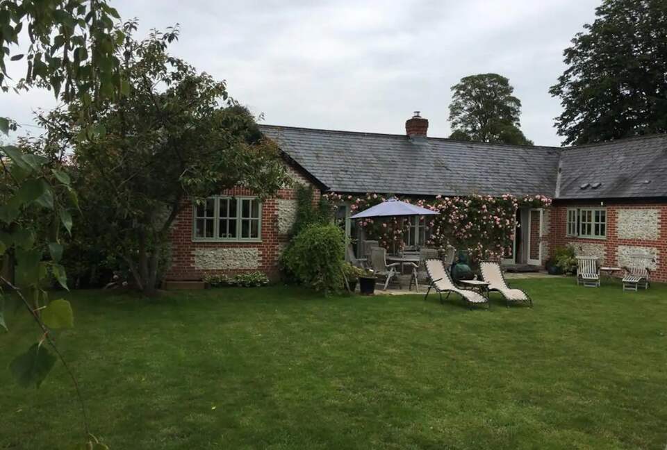4 Bed Country Home - Amport, Andover, United Kingdom