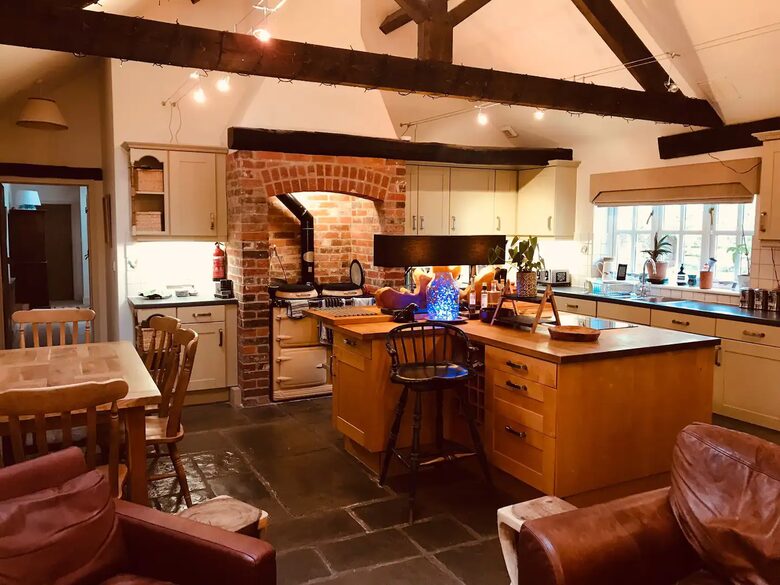 4 Bed Country Home - Amport, Andover, United Kingdom