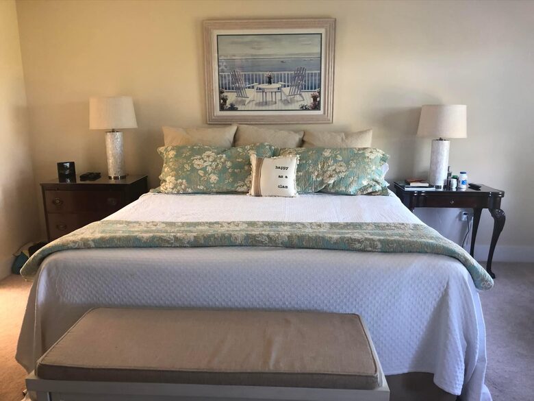 Island Elegance near beach and town - Nantucket, Massachusetts