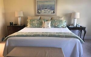 Island Elegance near beach and town - Nantucket, Massachusetts