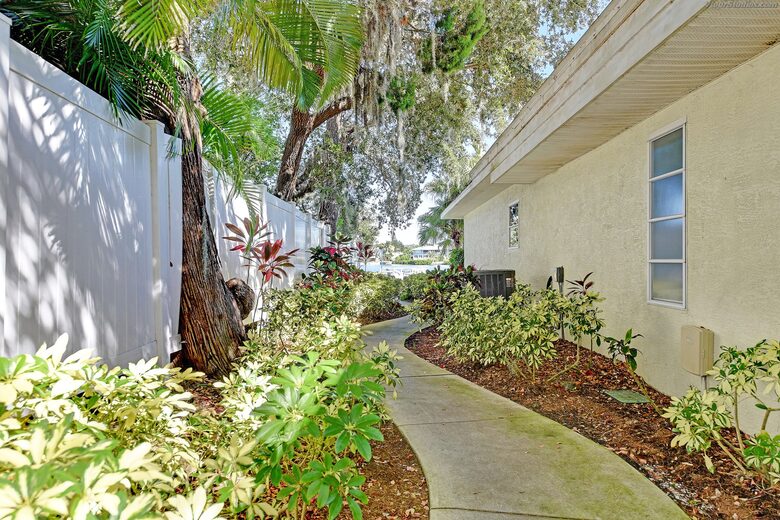 Siesta Key Hideaway with Private Patio & Community Pool Access - Siesta Key, Florida