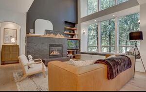 Modern Mt Hood Riverfront Cabin - Rhododendron, Oregon