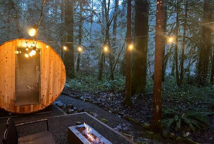 Modern Mt Hood Riverfront Cabin - Rhododendron, Oregon