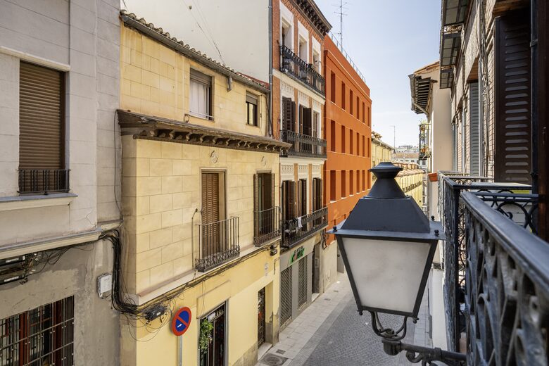 Luxury 4 BD Apartment | Palma 69 - Madrid, Spain