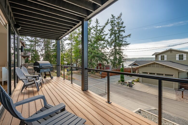 Bayside Abode - Camano Island, Washington