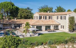 Ushuaïa House - Saint-Rémy-de-Provence, France