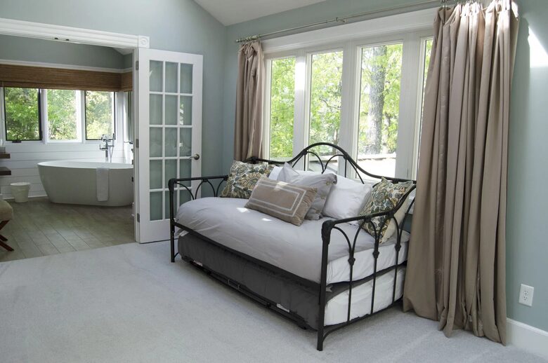 Master Bedroom/bath