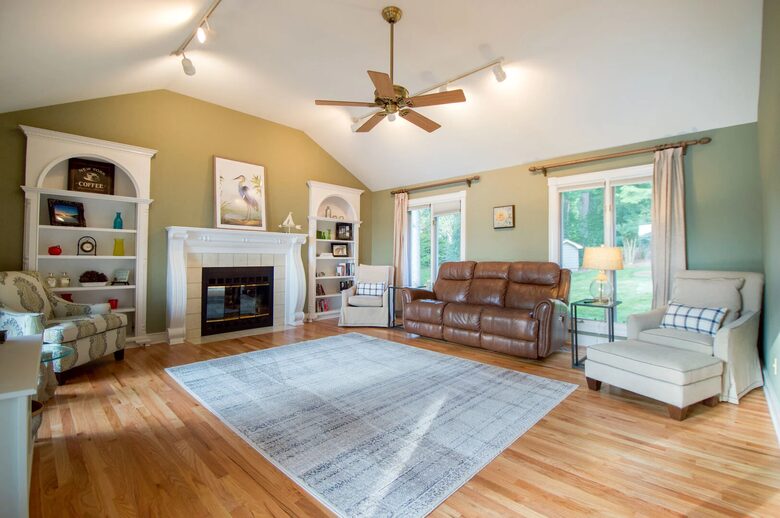 TV room sitting area