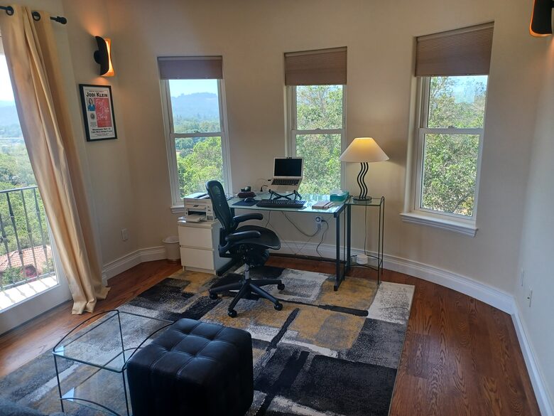 Healdsburg Retreat: Views & Vineyards - Healdsburg, California
