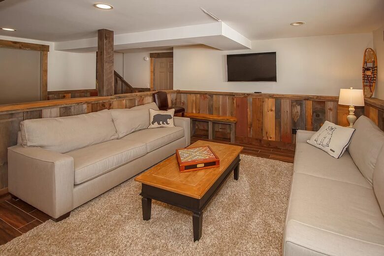 Rustic-Chic Chalet - Wilmington, Vermont