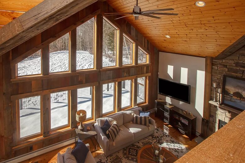 Rustic-Chic Chalet - Wilmington, Vermont