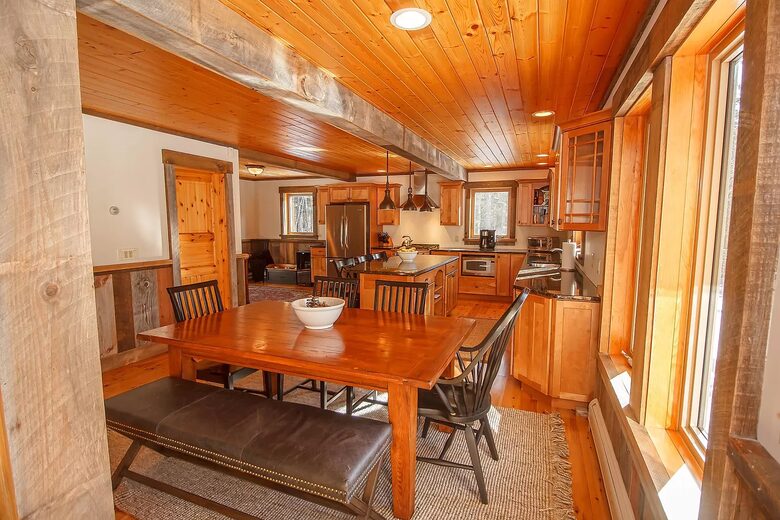 Rustic-Chic Chalet - Wilmington, Vermont