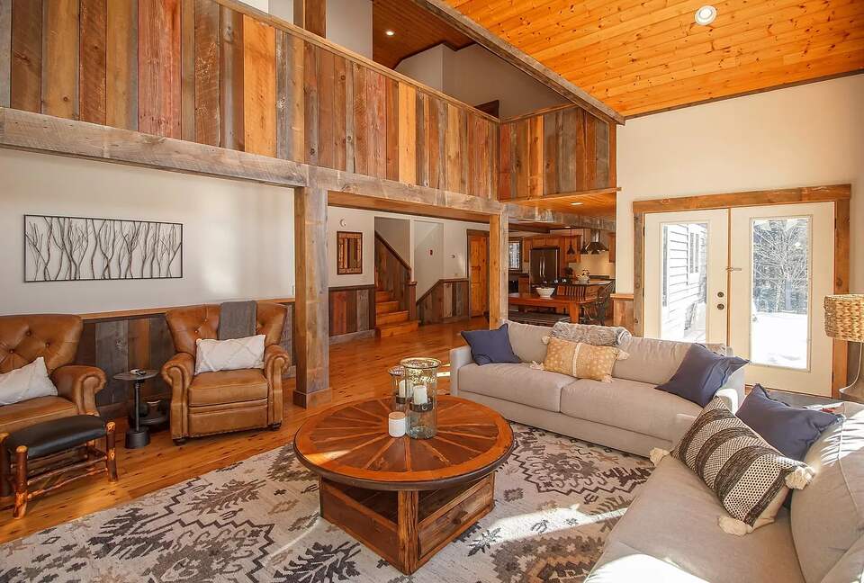 Rustic-Chic Chalet - Wilmington, Vermont