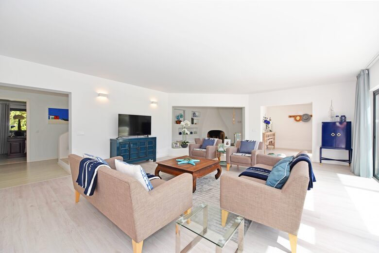 Modern Detached Villa - Faro, Portugal