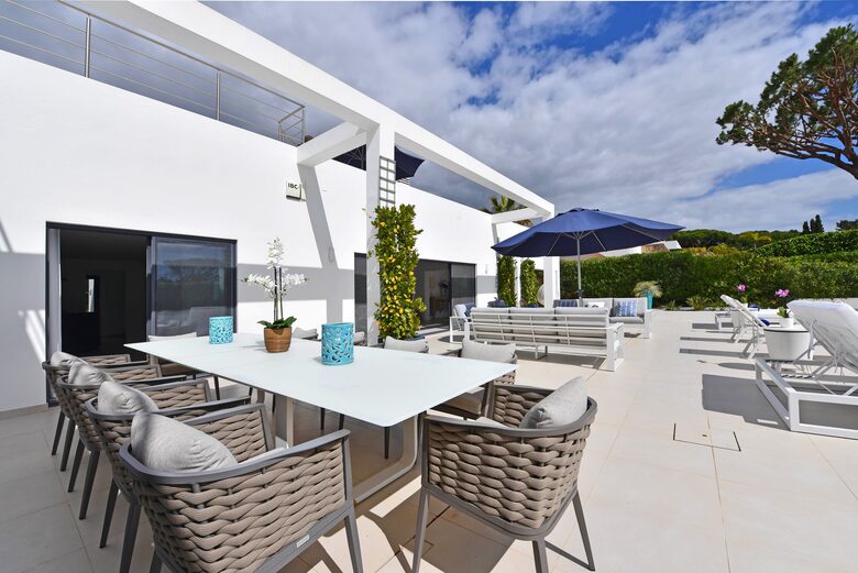 Modern Detached Villa - Faro, Portugal
