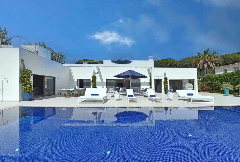 Modern Detached Villa - Faro, Portugal