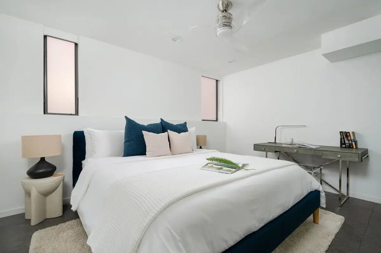 Manhattan Beach Getaway - Perfect Downtown/Beach Location! - Manhattan Beach, California