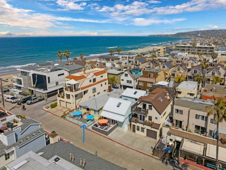 Cottage By The Sea and Bay - San Diego, California