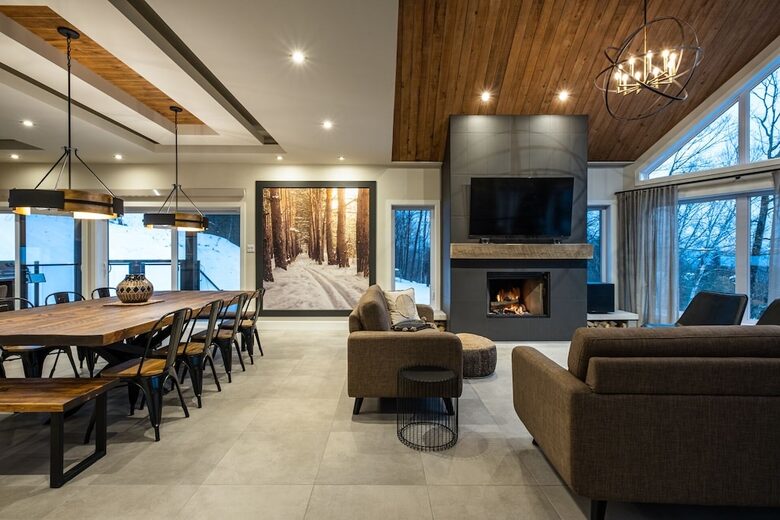 Mountain Golf Retreat: 5-Bedroom near Tremblant Ski Resort - Mont-Tremblant, Canada