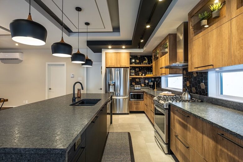 Mountain Golf Retreat: 5-Bedroom near Tremblant Ski Resort - Mont-Tremblant, Canada