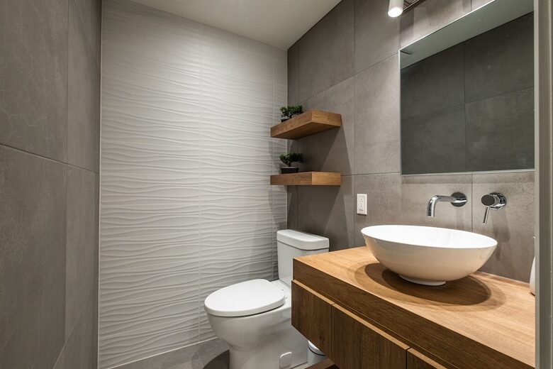 Mountain Golf Retreat: 5-Bedroom near Tremblant Ski Resort - Mont-Tremblant, Canada