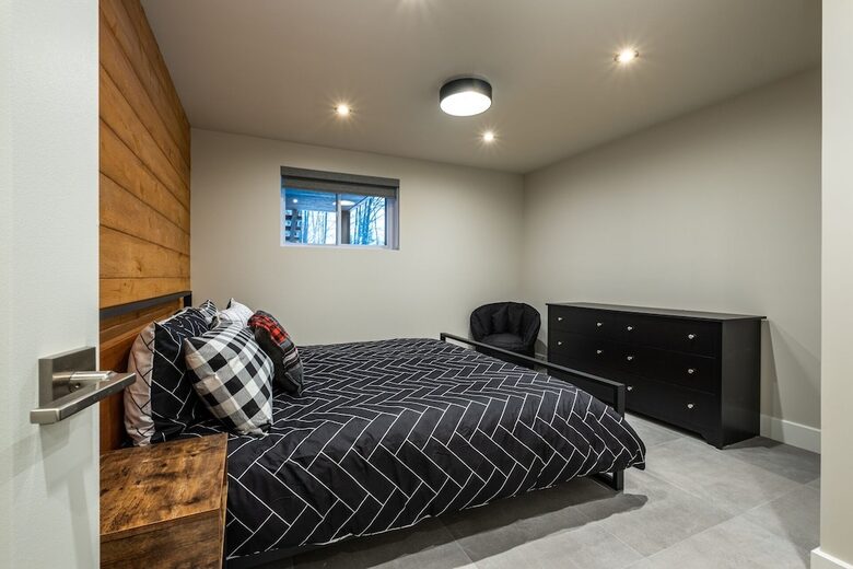Mountain Golf Retreat: 5-Bedroom near Tremblant Ski Resort - Mont-Tremblant, Canada