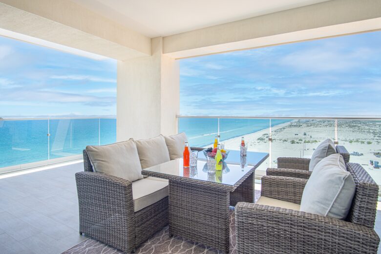 Beachfront Bliss: Encántame Towers - Playa Encanto, Mexico