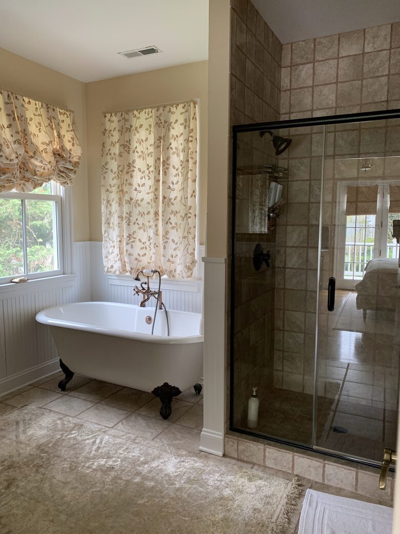 Eastern Shore Spacious Guest House - Easton, Maryland