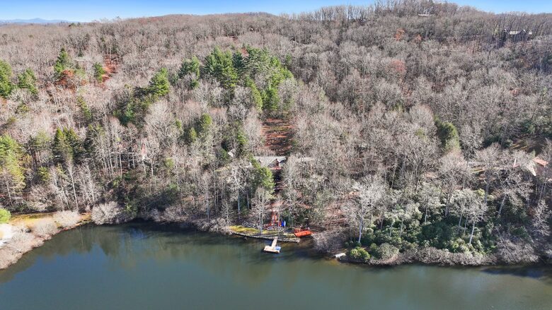 Stunning Lakeside Retreat - Morganton, Georgia