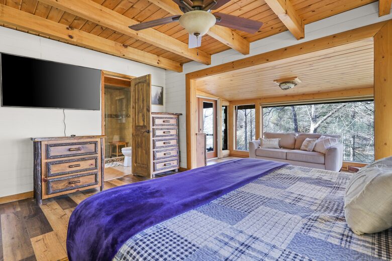Stunning Lakeside Retreat - Morganton, Georgia