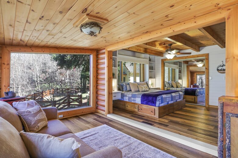 Stunning Lakeside Retreat - Morganton, Georgia