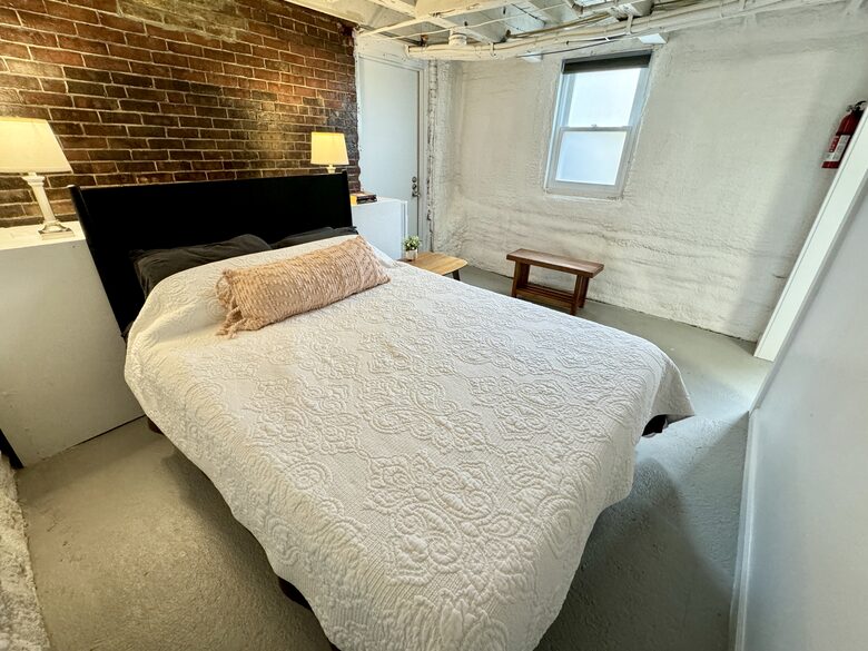 Quiet, Modern Apartment with Parking & Harbor Views - Portland, Maine