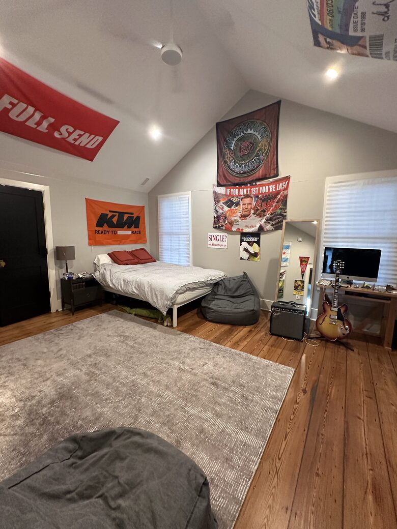 Mount Pleasant Contemporary Charmer - Mount Pleasant, South Carolina